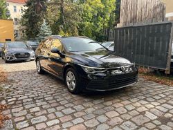 Deep black perleffekt Gebraucht 2021 VW Golf VIII Life Kombi | 15.800 € (Fairer Preis)