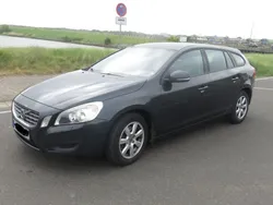 Schwarz Gebraucht 2012 Volvo V60 Kinetic Kombi | 7.500 € (Fairer Preis)