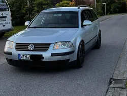 Silber Gebraucht 2004 VW Passat Kombi | 1.000 € (Guter Preis)