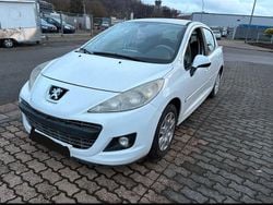 Weiß Gebraucht 2012 Peugeot 207 Limousine | 1.599 € (Superpreis)