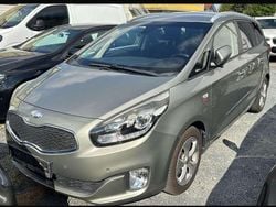 Camden beige Gebraucht 2014 Kia Carens Vision Van / Kleinbus | 7.999 € (Fairer Preis)