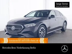 Grau Gebraucht 2024 Mercedes E220 Advanced Limousine | 46.990 € (Superpreis)
