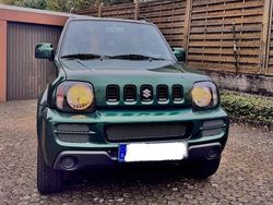 Grün Gebraucht 2011 Suzuki Jimny SUV | 10.700 € (Fairer Preis)