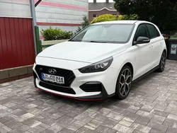 Weiß Gebraucht 2018 Hyundai i30 Limousine | 20.100 € (Fairer Preis)