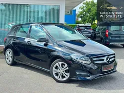 Schwarz Gebraucht 2015 Mercedes B180 Urban Van / Kleinbus | 13.975 € (Fairer Preis)