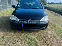 Schwarz Gebraucht 2001 Opel Corsa Comfort Kleinwagen | 500 € (Guter Preis)