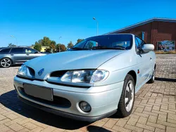 Grau Gebraucht 1998 Renault Mégane Cabriolet Cabrio | 1.300 € (Fairer Preis)