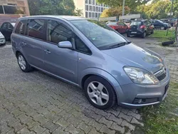 Silber grau Gebraucht 2007 Opel Zafira Van / Kleinbus | 850 €