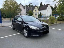 Schwarz Gebraucht 2015 Ford Focus Limousine | 5.500 €