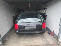 Schwarz Gebraucht 1998 VW Passat Kombi | 1.200 € (Superpreis)