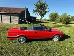 Rot Gebraucht 1992 BMW 320 Cabriolet Sport Line Cabrio | 13.500 €