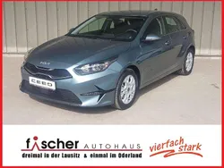 Yukagrau Neu 2025 Kia Ceed 4 Limousine | 26.815 € (Fairer Preis)