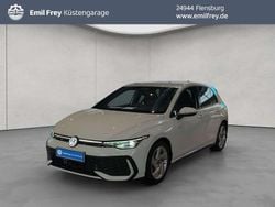 Pure white Neu 2025 VW Golf VIII GTI Limousine | 41.990 € (Guter Preis)