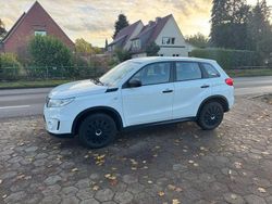Weiß Gebraucht 2016 Suzuki Vitara SUV | 7.400 € (Guter Preis)