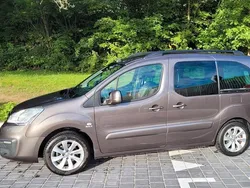 Grau Gebraucht 2016 Peugeot Partner Tepee Allure Van / Kleinbus | 9.999 € (Fairer Preis)