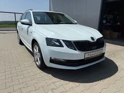 Weiß Gebraucht 2018 Skoda Octavia Clever Kombi | 9.980 € (Guter Preis)
