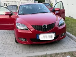 Rot Gebraucht 2004 Mazda 3 Inclusive Limousine | 3.099 € (Fairer Preis)