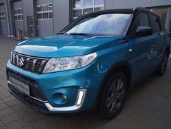 Blau / schwarz metallic Gebraucht 2019 Suzuki Vitara Comfort SUV | 13.740 € (Fairer Preis)