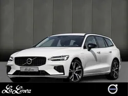 Weiss Gebraucht 2021 Volvo V60 R-Design Kombi | 29.950 € (Guter Preis)
