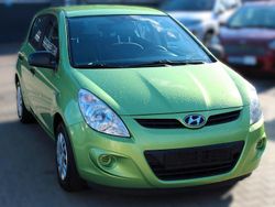 Grün Gebraucht 2011 Hyundai i20 Style Kleinwagen | 2.190 € (Fairer Preis)