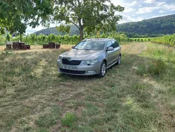 Beige Gebraucht 2011 Skoda Superb Ambition Kombi | 4.900 € (Guter Preis)