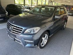 Grau Gebraucht 2012 Mercedes ML350 AMG SUV | 13.900 € (Fairer Preis)