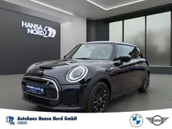 Schwarz Gebraucht 2022 Mini Cooper SE Classic Kleinwagen | 18.650 € (Etwas zu teuer)