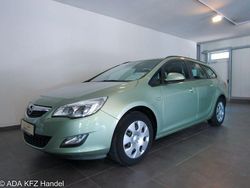 Grün Gebraucht 2012 Opel Astra Edition Kombi | 5.900 € (Etwas zu teuer)
