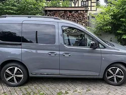 Grau Gebraucht 2024 VW Caddy Dark Label Van / Kleinbus | 27.800 € (Superpreis)