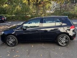 Schwarz Gebraucht 2009 VW Golf VI Comfortline Kleinwagen | 6.750 € (Etwas zu teuer)