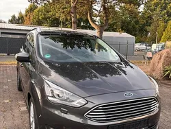 Grau Gebraucht 2017 Ford C-MAX Titanium Van / Kleinbus | 11.900 € (Fairer Preis)
