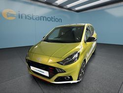 Gelb Neu 2025 Hyundai i10 Kleinwagen | 22.499 € (Etwas zu teuer)