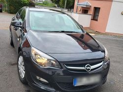 Schwarz Gebraucht 2014 Opel Astra Limousine | 5.699 € (Fairer Preis)