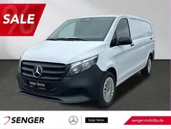 Weiß Gebraucht 2024 Mercedes Vito Van / Kleinbus | 34.332 € (Fairer Preis)