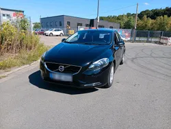 Schwarz Gebraucht 2016 Volvo V40 Kombi | 13.700 € (Etwas zu teuer)