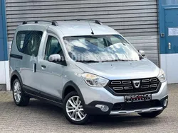 Grau Gebraucht 2020 Dacia Dokker Stepway Van | 16.669 € (Fairer Preis)