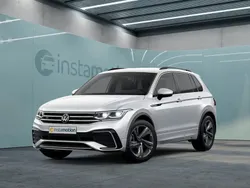 Silber Gebraucht 2024 VW Tiguan R-line SUV | 43.300 € (Fairer Preis)