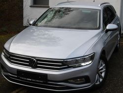 Silber Gebraucht 2023 VW Passat Business Kombi | 27.650 € (Teuer)
