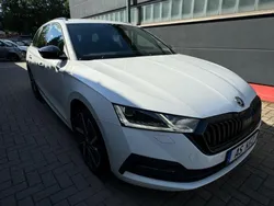 Weiß Gebraucht 2021 Skoda Octavia First Edition Kombi | 19.990 € (Teuer)