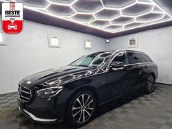 Schwarz Gebraucht 2021 Mercedes E300 Avantgarde Limousine | 29.670 € (Fairer Preis)