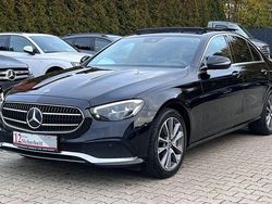 Schwarz Gebraucht 2022 Mercedes E300 Limousine | 30.990 € (Teuer)