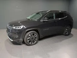 Schwarz carbon black metallic Gebraucht 2022 Jeep Compass Limited SUV | 22.680 € (Guter Preis)