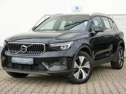 Schwarz Gebraucht 2022 Volvo XC40 Core SUV | 29.400 € (Fairer Preis)