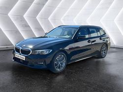 Schwarz Gebraucht 2021 BMW 330e Sport Line Kombi | 25.990 € (Fairer Preis)