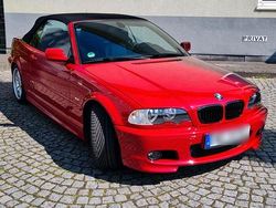 Rot Gebraucht 2001 BMW 320 Cabriolet M Sport Cabrio | 13.100 € (Teuer)