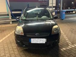 Schwarz Gebraucht 2006 Ford Fiesta Kleinwagen | 2.500 € (Etwas zu teuer)