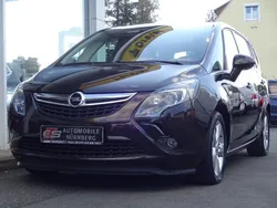 Braun Gebraucht 2013 Opel Zafira Tourer Innovation Van / Kleinbus | 11.200 € (Teuer)