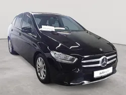 Nachtschwarz Gebraucht 2019 Mercedes B220 Style Van / Kleinbus | 23.990 € (Guter Preis)