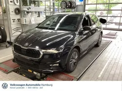 Blackmagic perleffekt (metallic) Gebraucht 2024 Skoda Fabia Drive Limousine | 22.990 € (Fairer Preis)