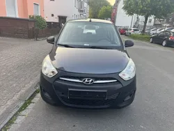 Silber Gebraucht 2012 Hyundai i10 Kleinwagen | 3.699 € (Fairer Preis)